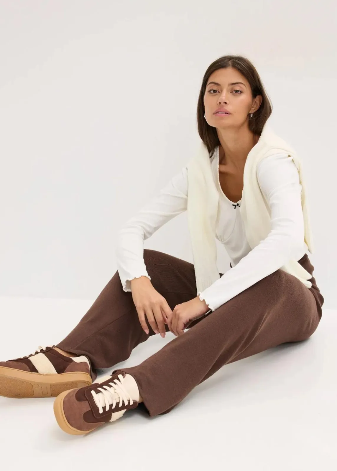 bonprix Bekleidung·Kleider|Hosen^Strickhose aus softem Viskose-Mix braun