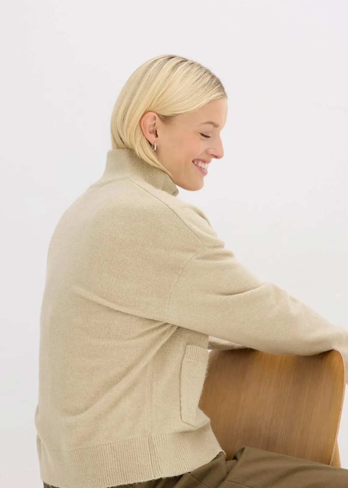 bonprix Bekleidung·Umstandsmode|Strickmode^Strickjacke mit Reißverschluss mattschilf