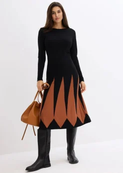bonprix Bekleidung·Umstandsmode|Strickmode^Strickkleid im Rautendesign schwarz/kastanienbraun graphisch