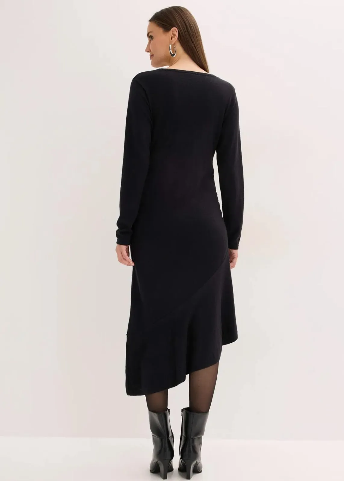 bonprix Bekleidung·Pullover & Strickjacken|Kleider^Strickkleid mit asymmetrischem Saum aus Baumwolle und Kaschmir schwarz