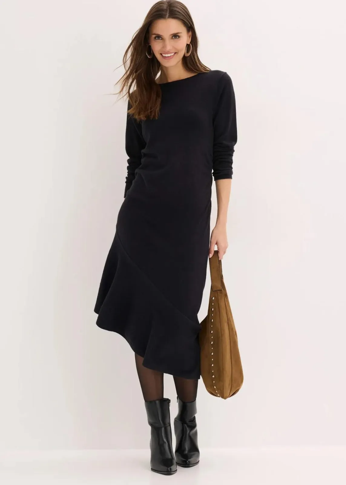 bonprix Bekleidung·Pullover & Strickjacken|Kleider^Strickkleid mit asymmetrischem Saum aus Baumwolle und Kaschmir schwarz