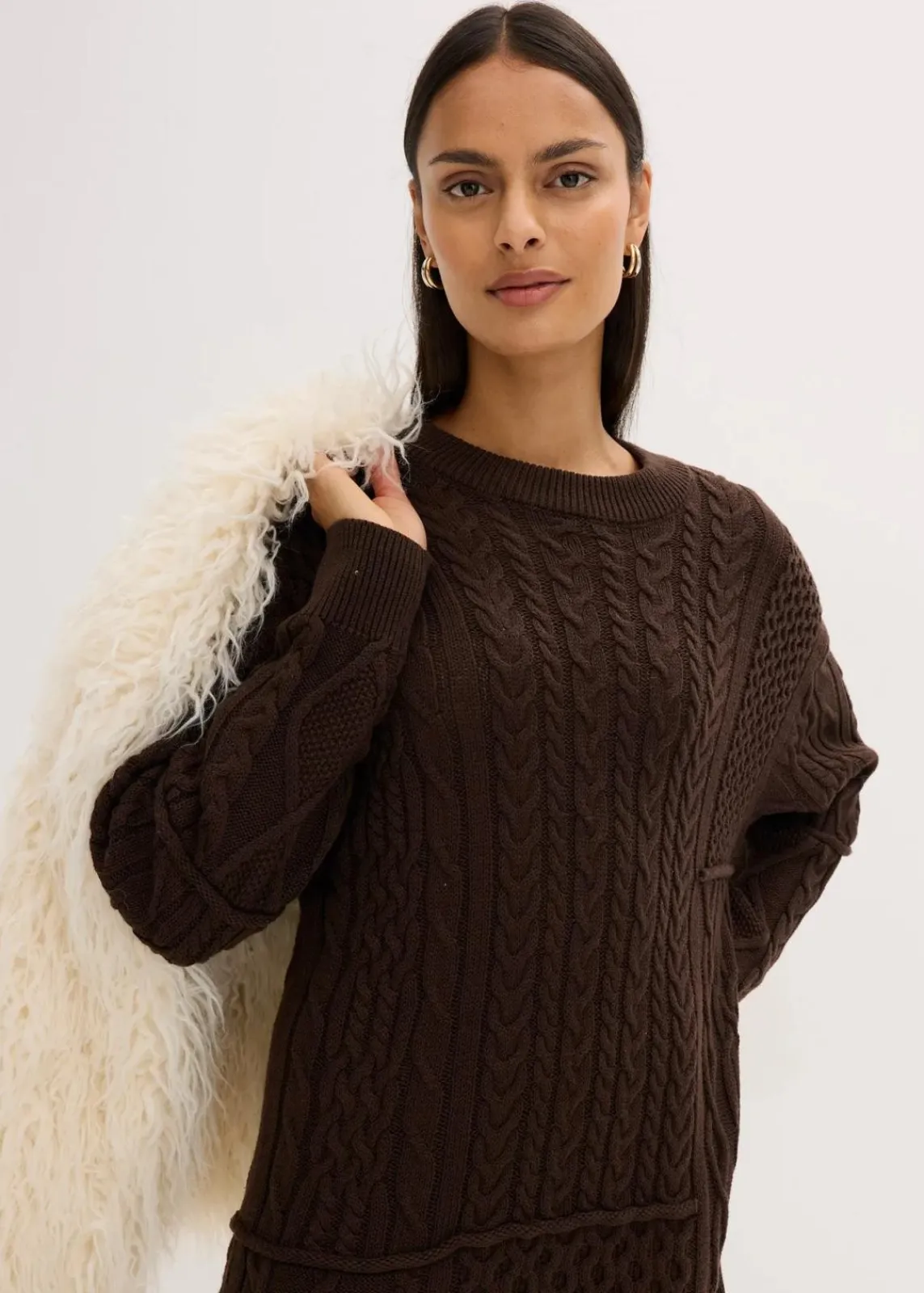 bonprix Bekleidung·Umstandsmode|Kleider^Strickkleid mit Zopfmuster dunkelbraun