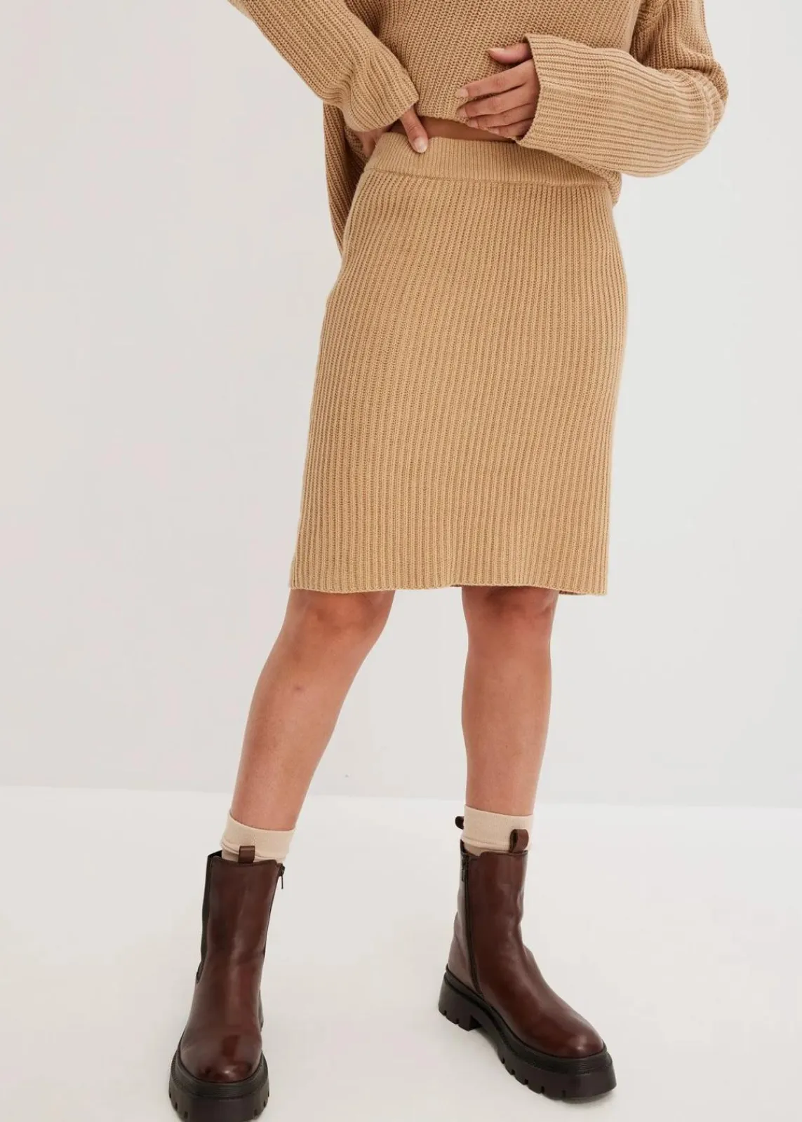 bonprix Bekleidung·Sportbekleidung|Nachhaltigere Materialien^Strickrock aus reiner Baumwolle latte macchiato