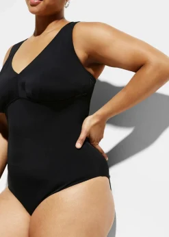 bonprix Nachhaltigere Materialien|Shapewear^Strong Shape-Badeanzug mit V-Ausschnitt schwarz