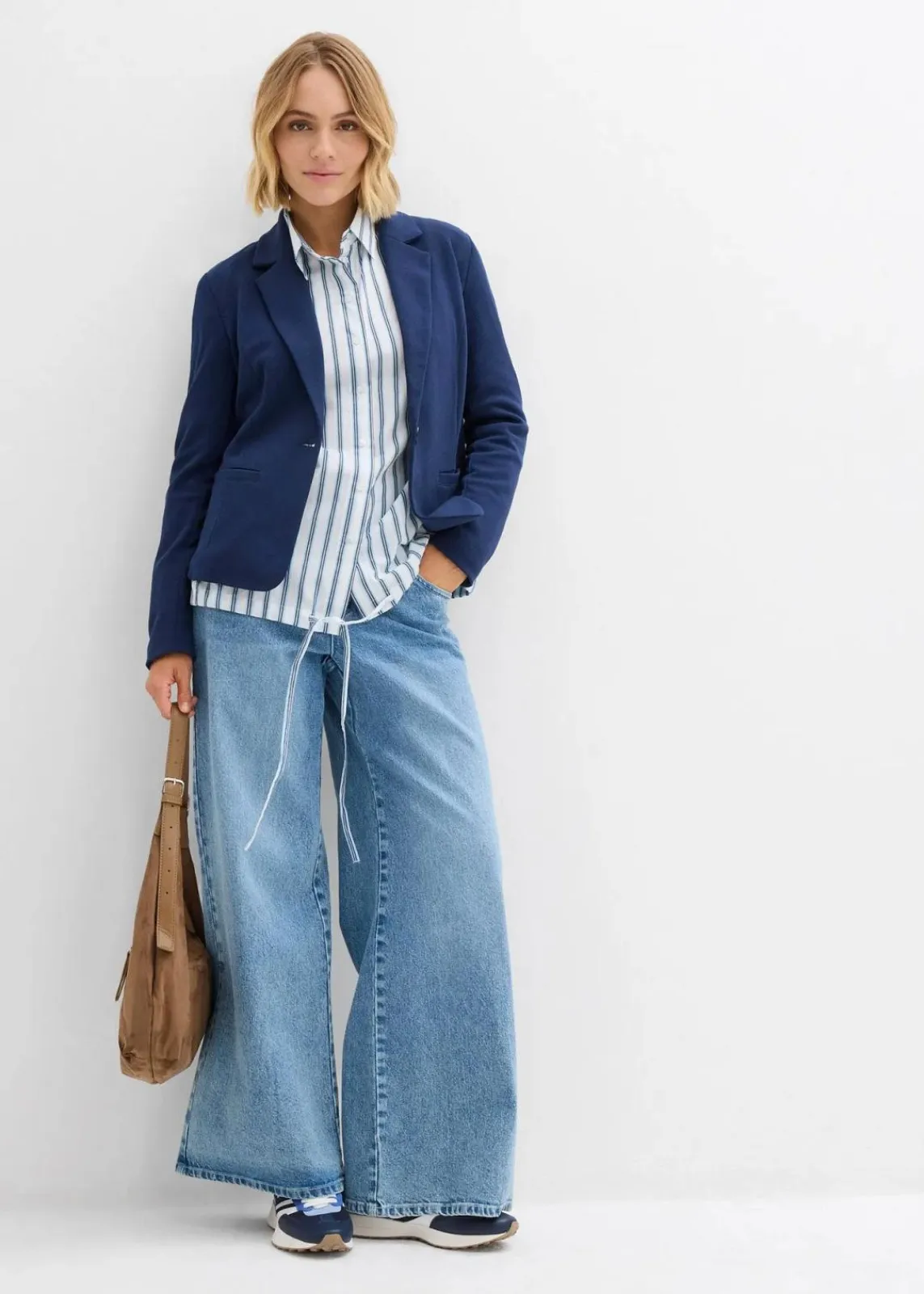 bonprix Sweat|Blazer^Sweatblazer mit fließender Viskose dunkelblau