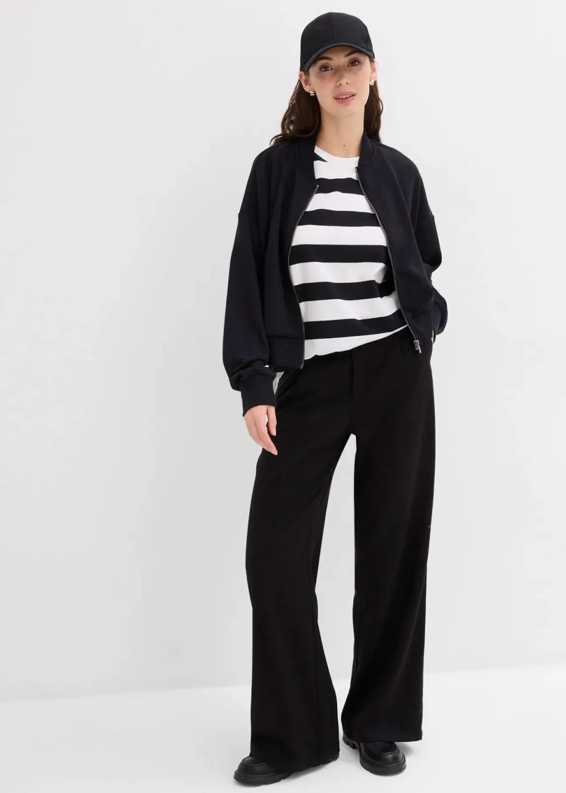 bonprix Bekleidung·Hosen|Jacken & Mäntel^Sweatblouson aus softem Viskose-Mix schwarz