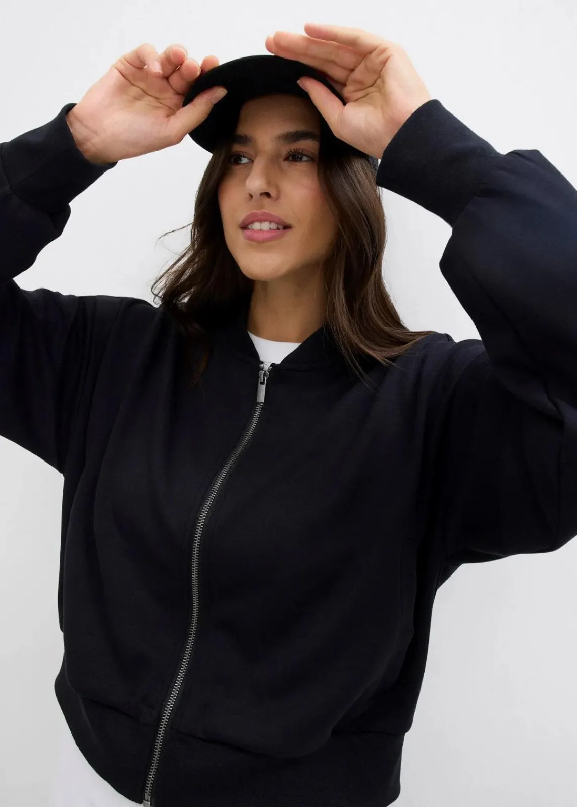 bonprix Bekleidung·Hosen|Jacken & Mäntel^Sweatblouson aus softem Viskose-Mix schwarz