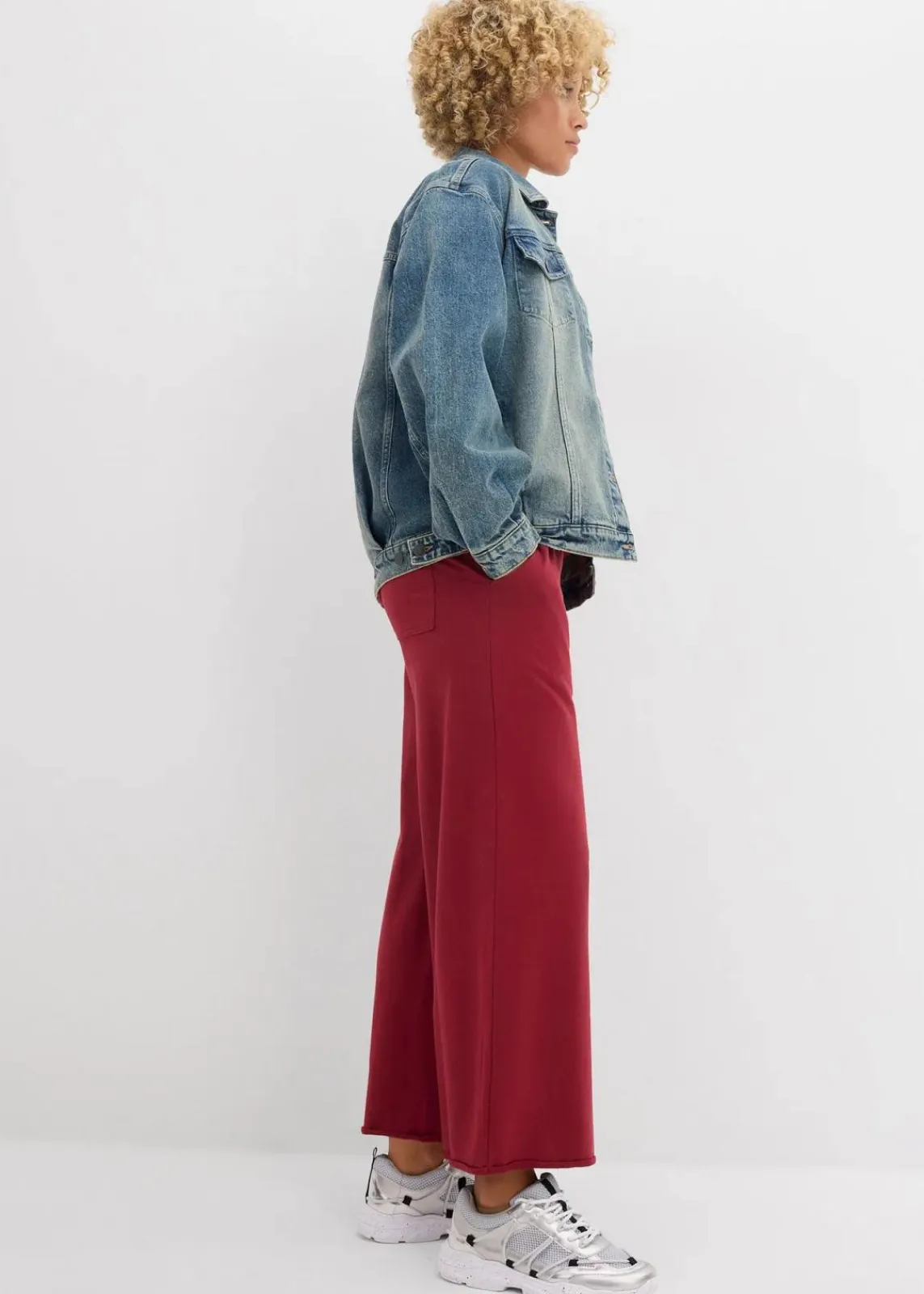 bonprix Hosen|Sweat^Sweathose aus Bio-Baumwolle, 7/8 Länge pflaumenrot