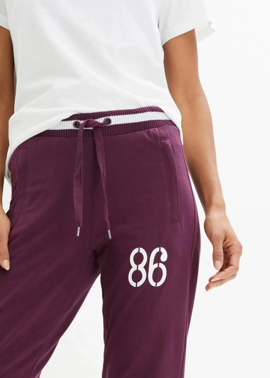 bonprix Hosen|Sweat^Sweathose aus elastischem Baumwoll-Mix holunderbeere