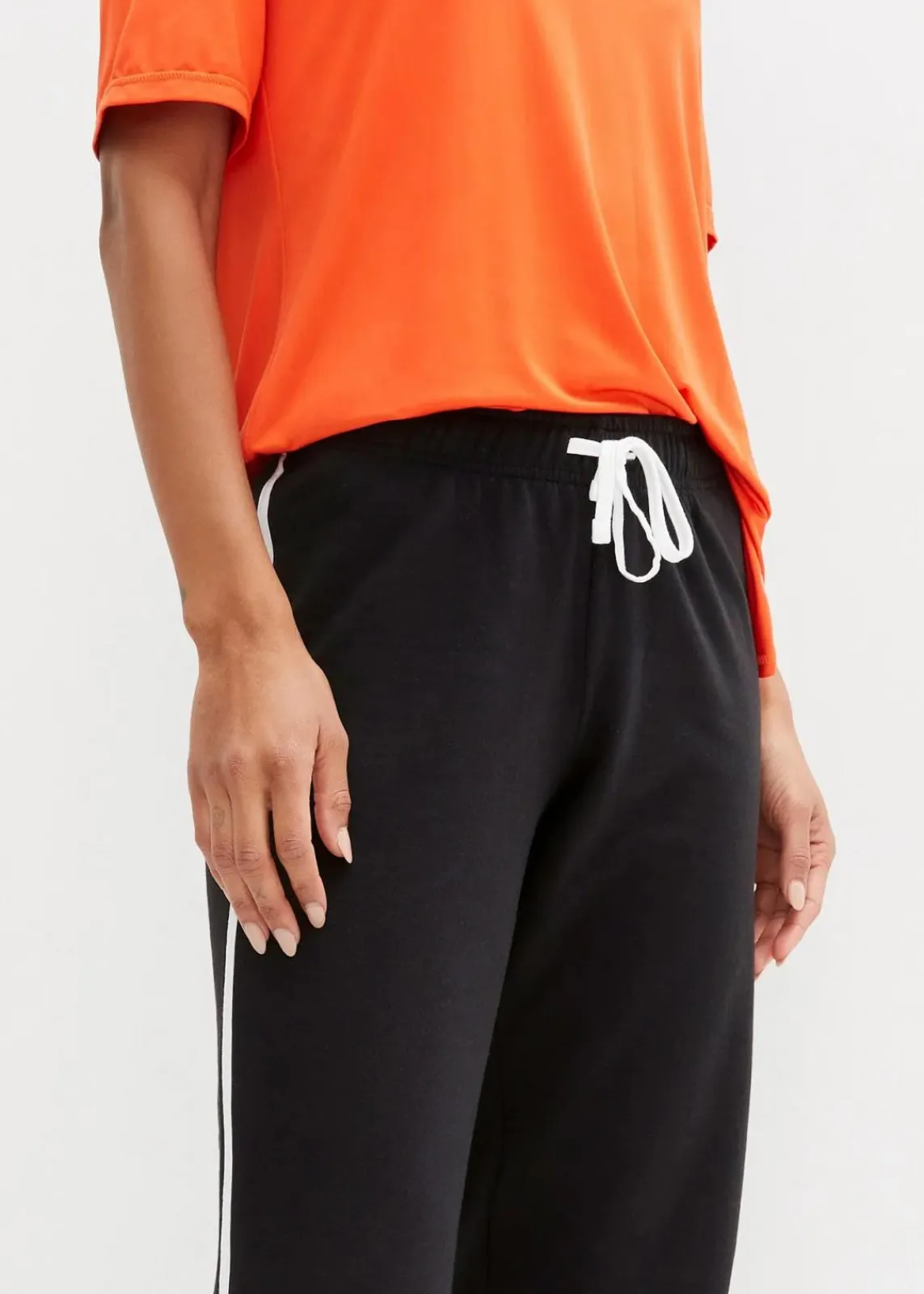 bonprix Bekleidung·Blusen & Tuniken|Bekleidung·Kleider^Sweathose aus reiner Baumwolle schwarz gestreift