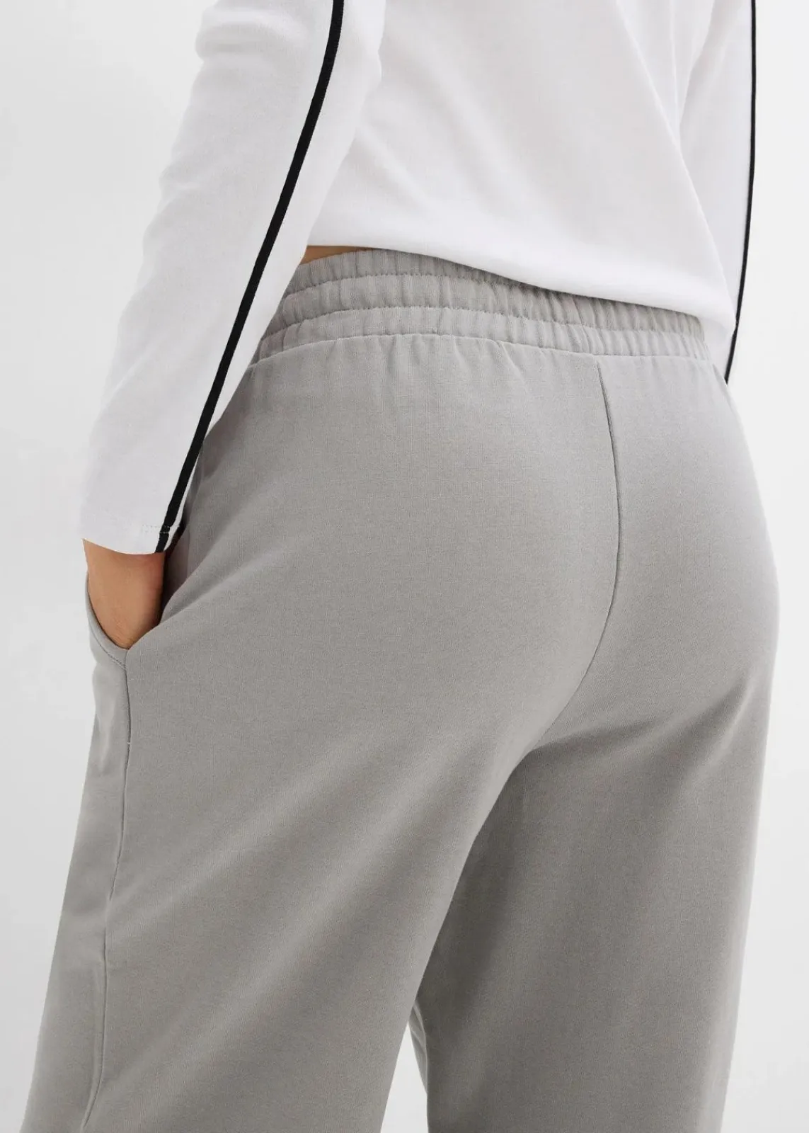 bonprix Sweat|Hosen^Sweathose aus reiner Bio-Baumwolle schattengrau/weiß bedruckt