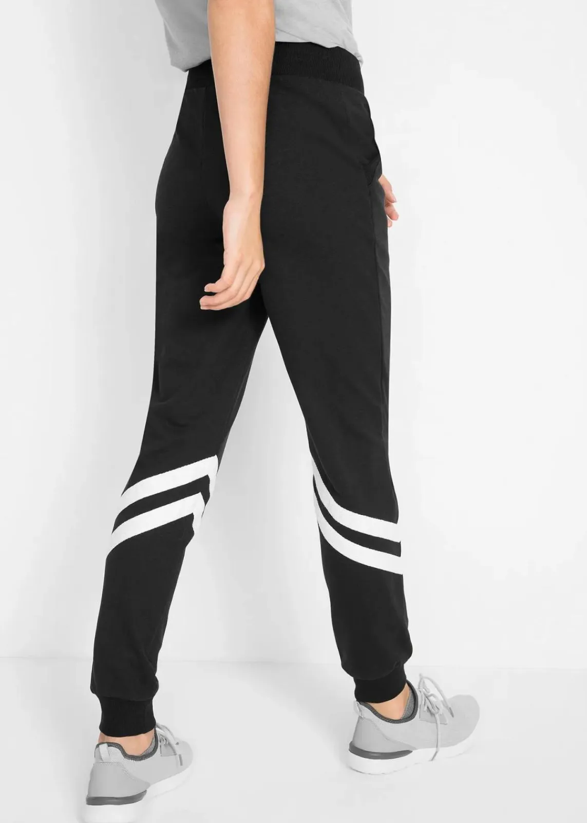 bonprix Bekleidung·Blusen & Tuniken|Bekleidung·Kleider^Sweathose mit Streifen schwarz gestreift