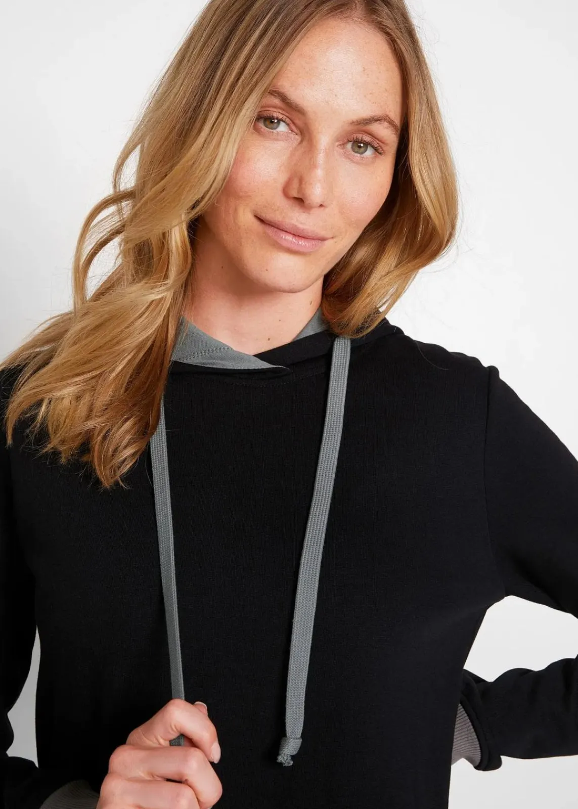 bonprix Bekleidung·Blusen & Tuniken|Bekleidung·Pullover & Strickjacken^Sweatkleid grau/schwarz