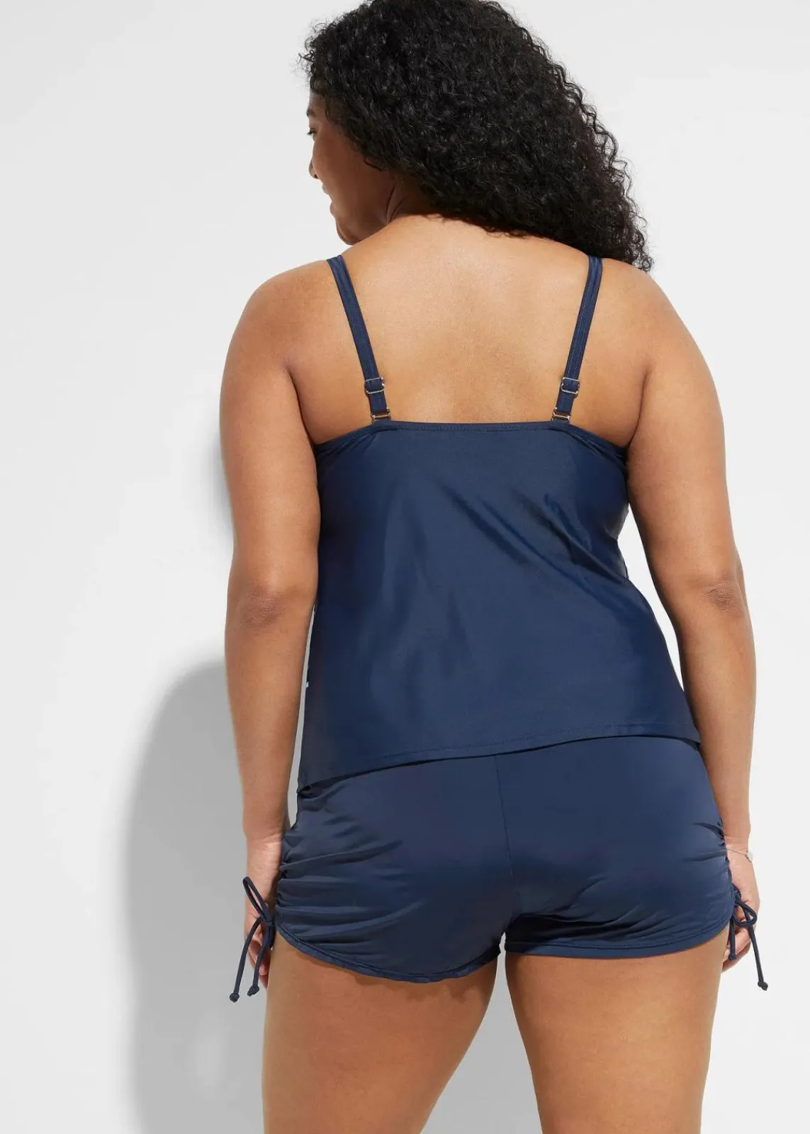 bonprix Bademode·Tankinis|Bademode·Bedeckende Bademode^Tankini (2-tgl. Set) hellblau/dunkelblau geblümt