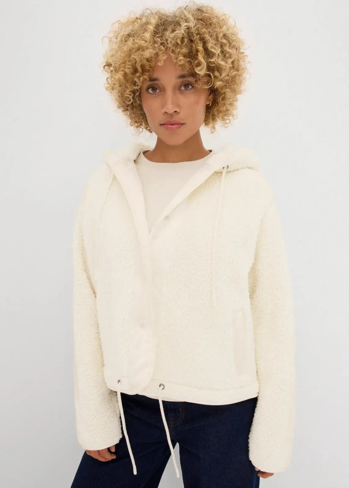 bonprix Bekleidung·Blusen & Tuniken|Bekleidung·Hosen^Teddy-Fleece Jacke naturbeige
