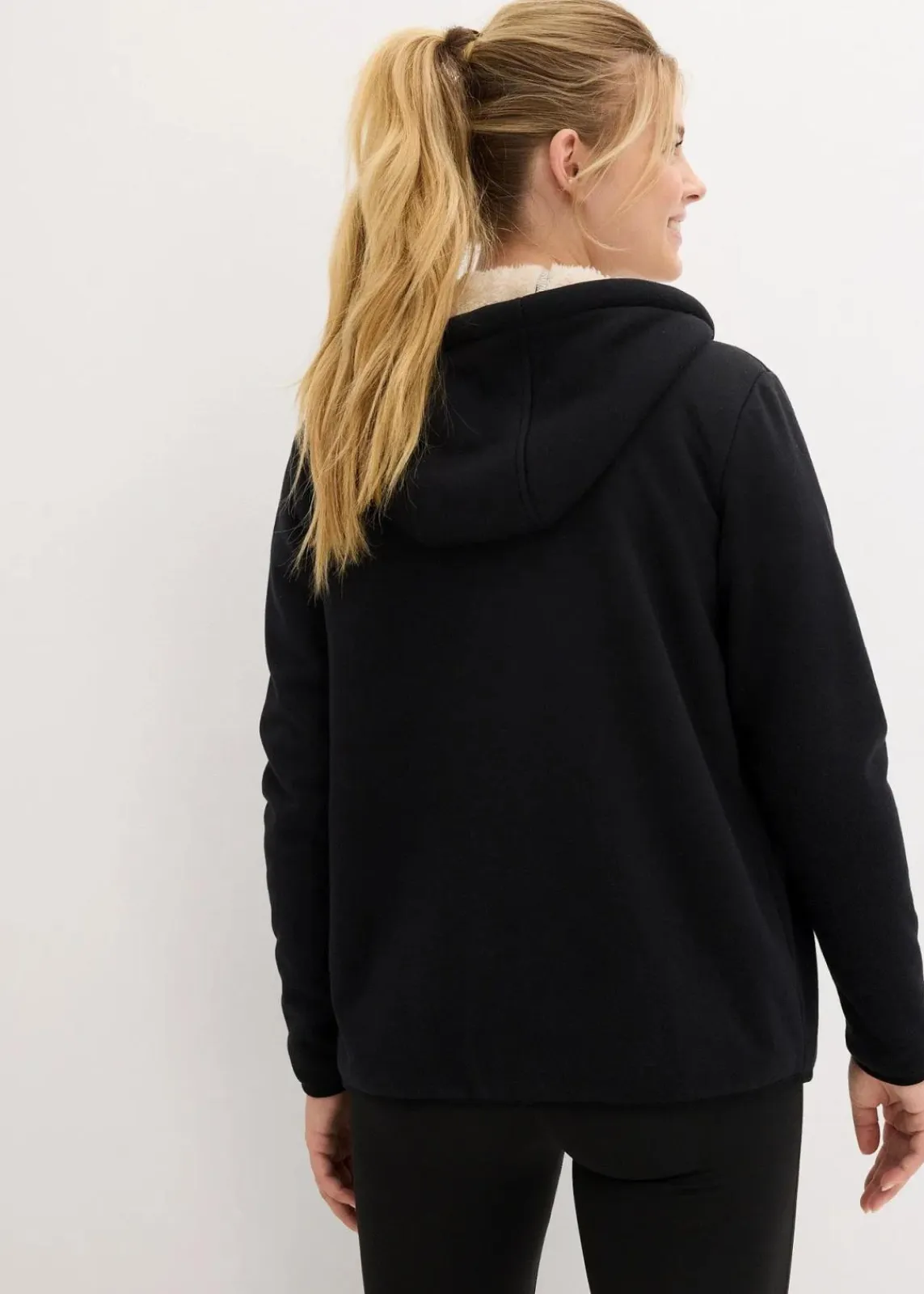 bonprix Bekleidung·Blusen & Tuniken|Bekleidung·Hosen^Teddy-Fleece Jacke schwarz/sandbeige