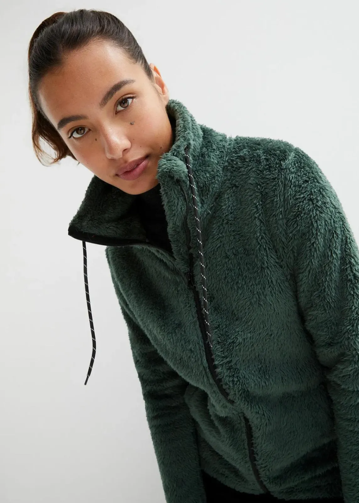 bonprix Bekleidung·Blusen & Tuniken|Bekleidung·Hosen^Teddy-Fleece Jacke schattengrün