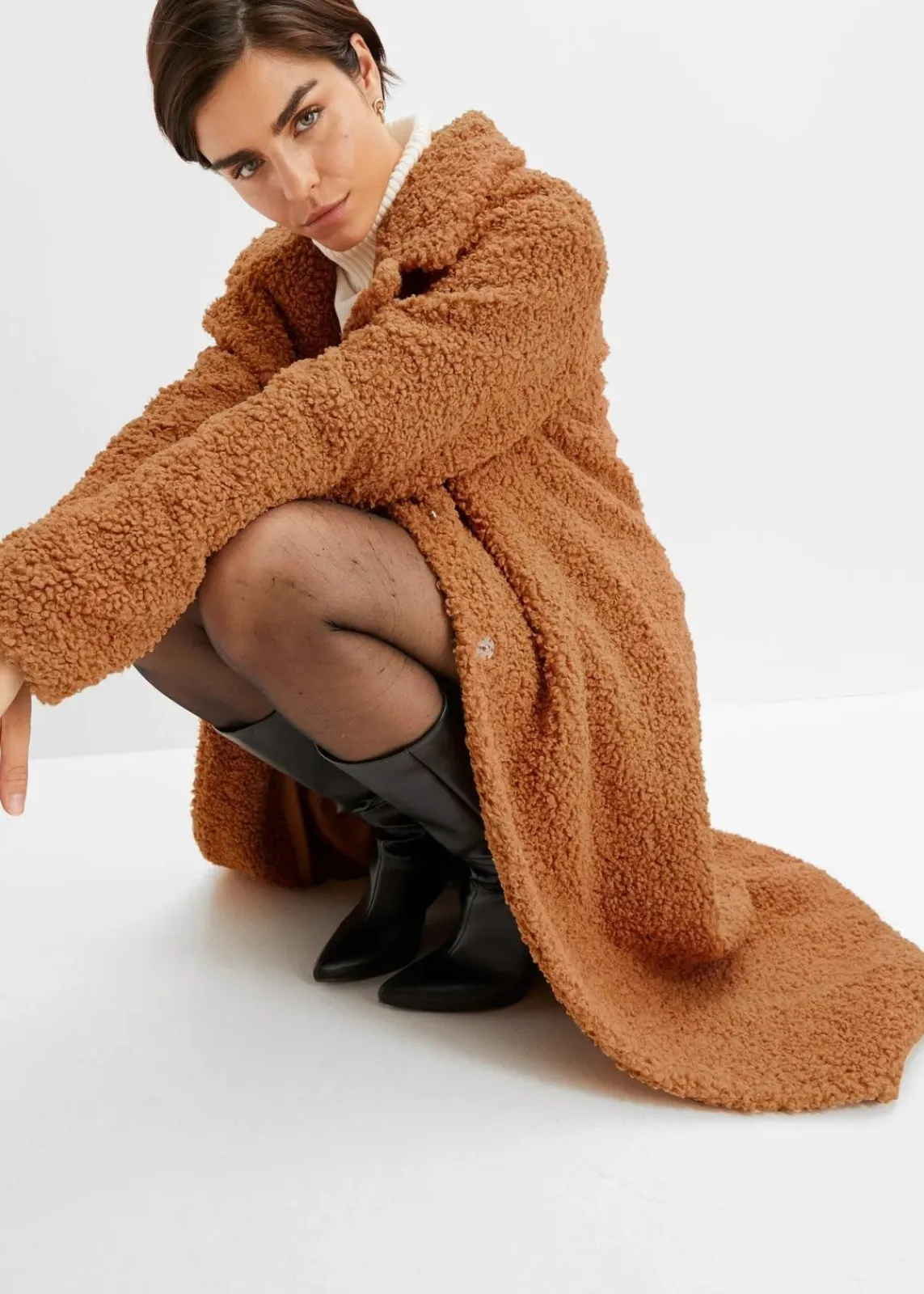 bonprix Bekleidung·Hosen|Jacken & Mäntel^Teddyfleece-Mantel eiskaffee