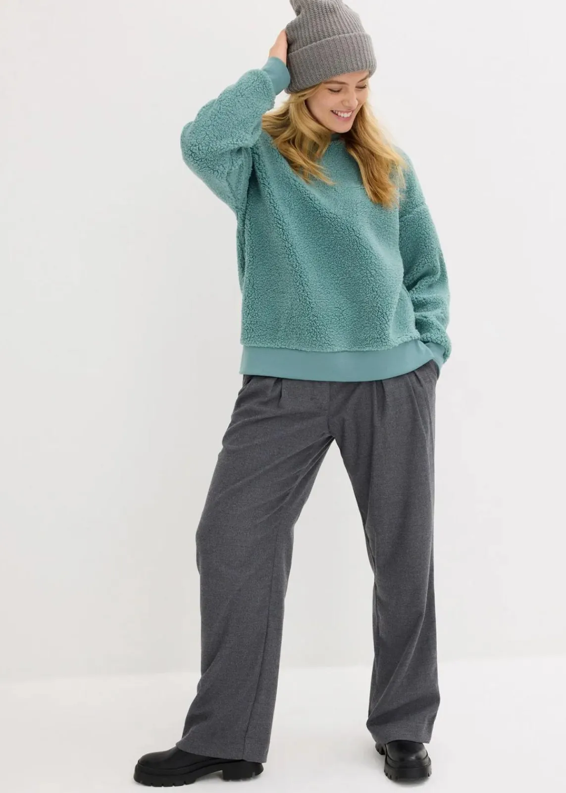 bonprix Sweat|Nachhaltigere Materialien^Teddy-Fleecepullover rauchsalbei