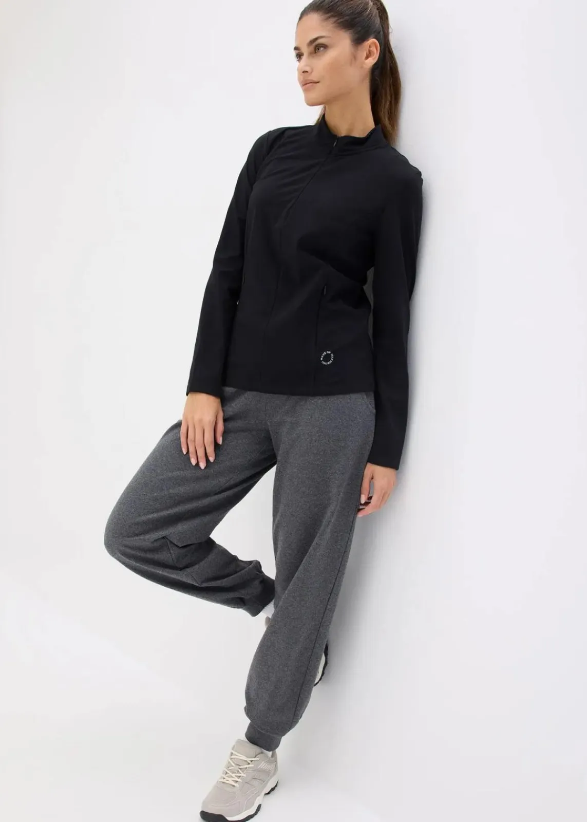 bonprix Bekleidung·Sweat|Nachhaltigere Materialien^Thermo Funktionsjacke mit halben Reißverschluss, schnelltrocknend schwarz