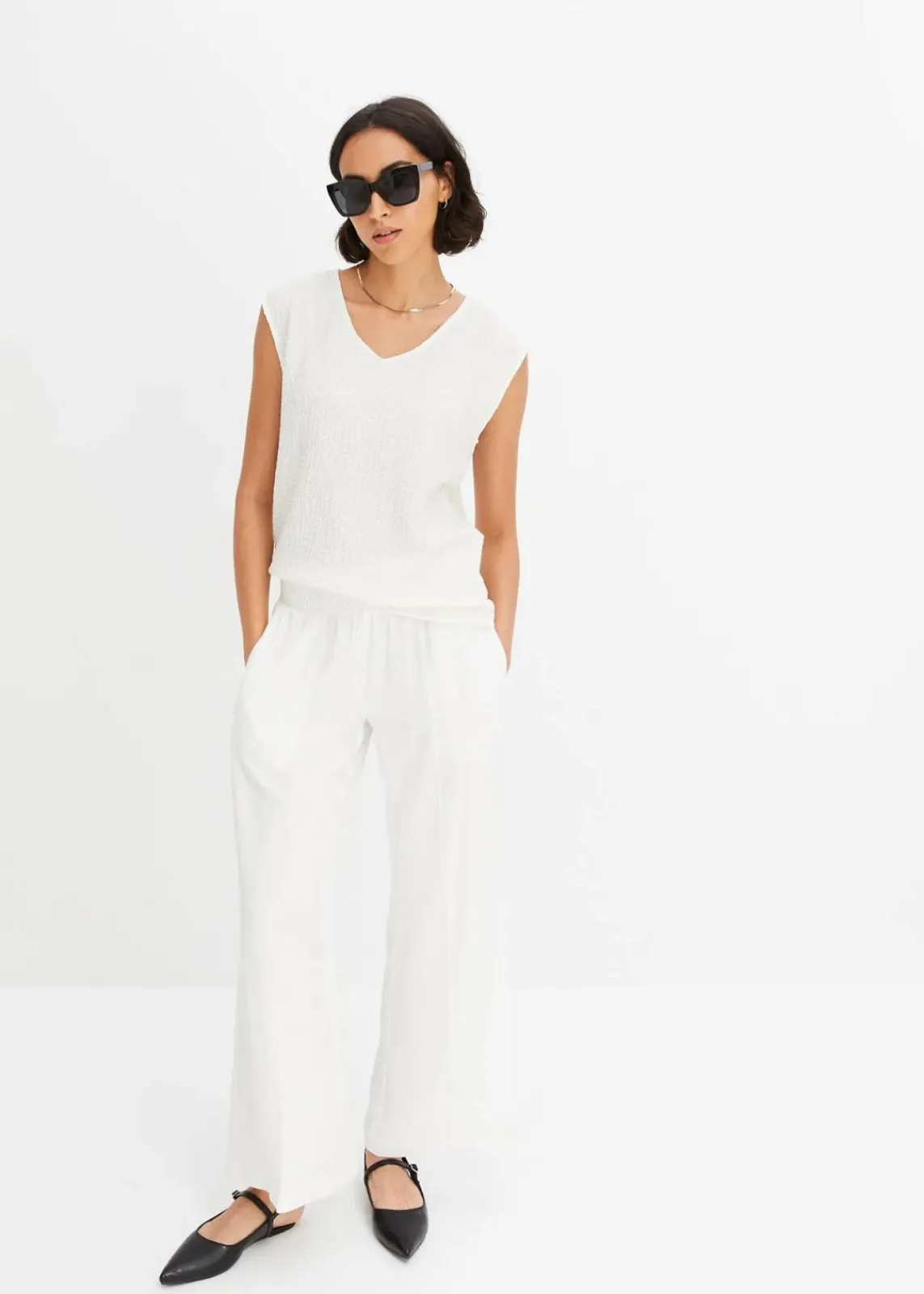 bonprix Shirts & Tops^Top aus leichtem Crêpe wollweiß