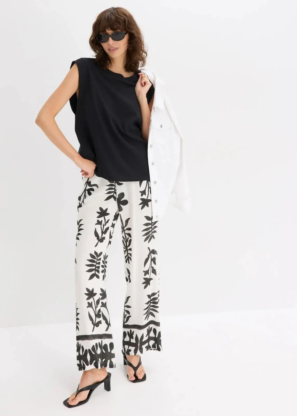 bonprix Shirts & Tops^Top mit Ripp-Einsatz am Ärmel schwarz