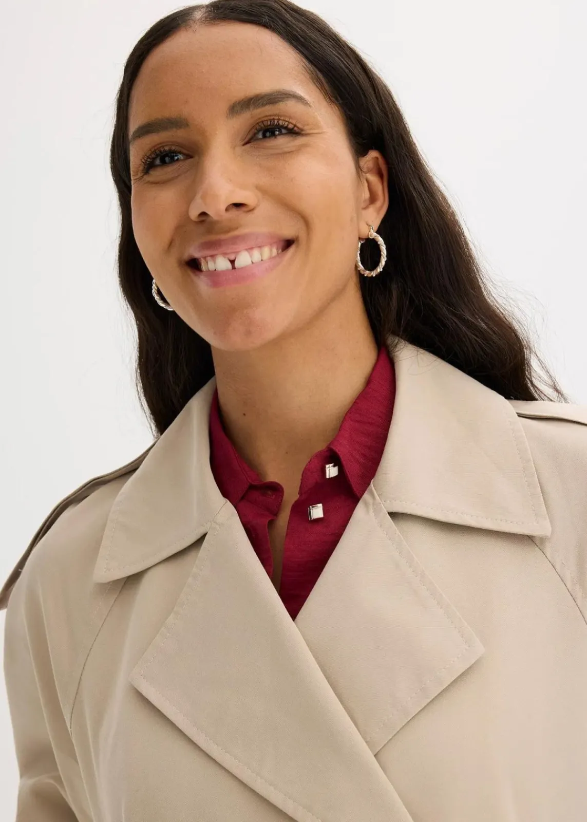 bonprix Bekleidung·Hosen|Jacken & Mäntel^Trenchjacke beige