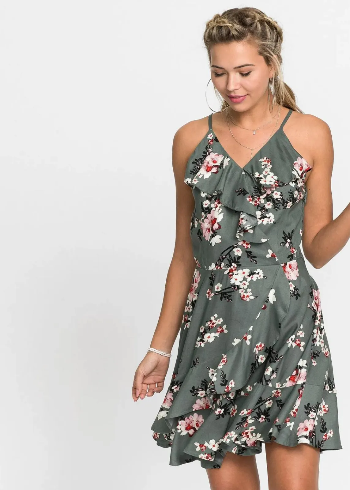 bonprix Kleider^Trägerkleid aus reiner Viskose eukalyptusgrün geblümt