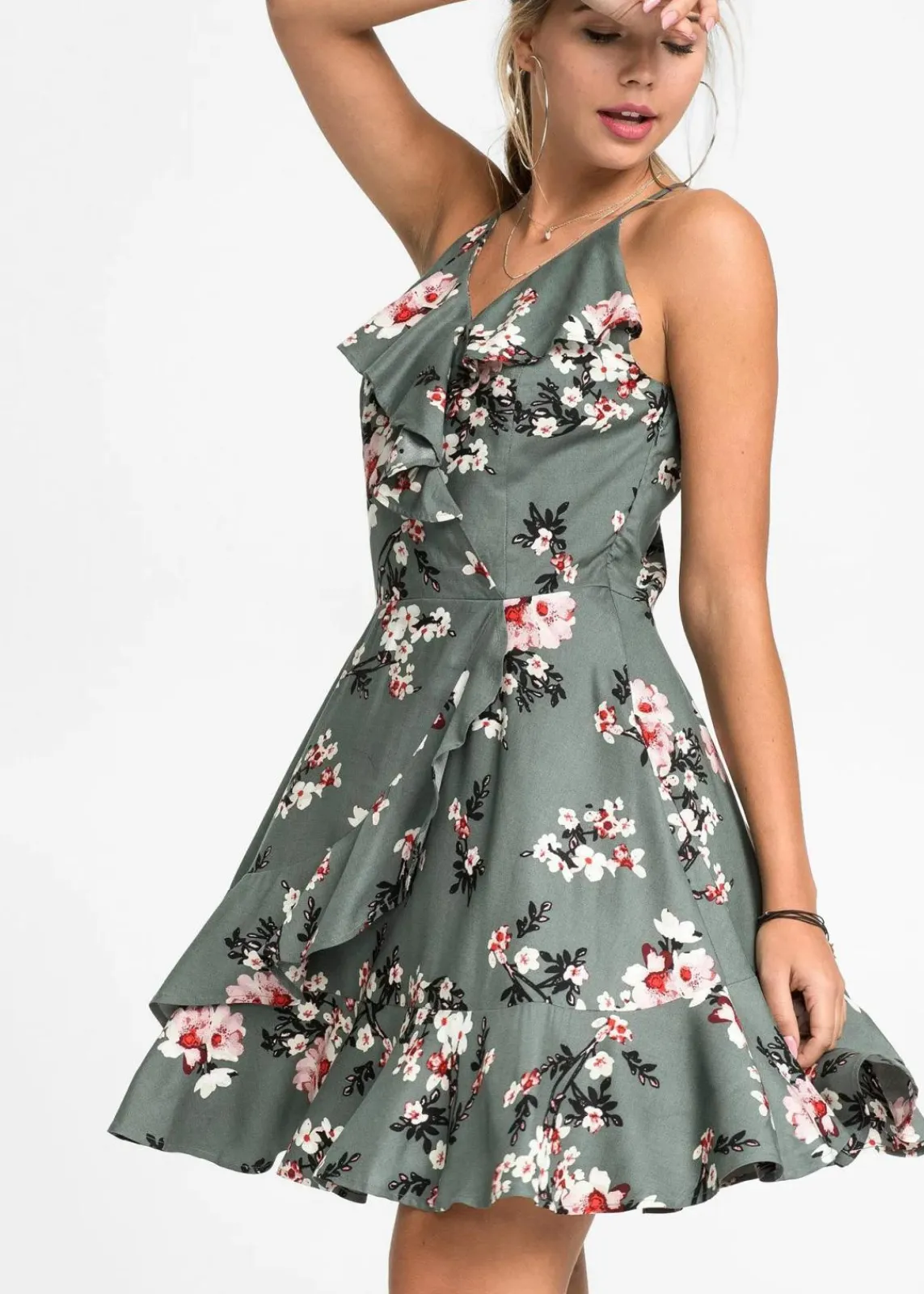 bonprix Kleider^Trägerkleid aus reiner Viskose eukalyptusgrün geblümt