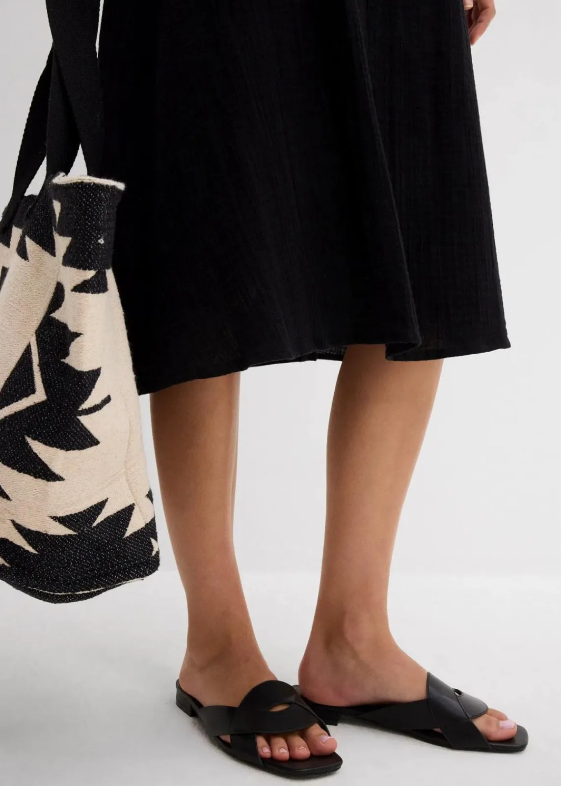 bonprix Bekleidung·Pullover & Strickjacken|Kleider^Trägerkleid aus weichem Musselin schwarz