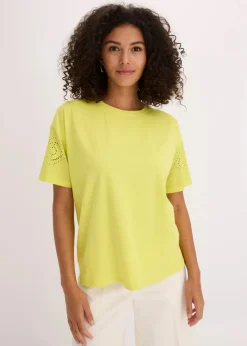 bonprix Shirts & Tops^T-Shirt mit Lochstickerei zitrusgelb
