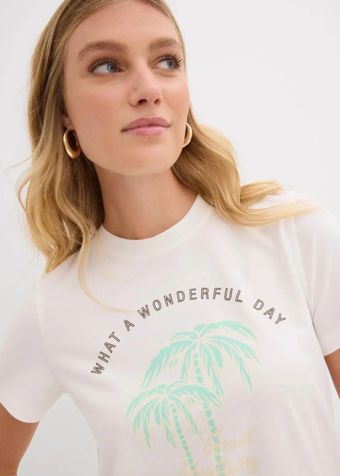 bonprix Shirts & Tops|Nachhaltigere Materialien^T-Shirt mit Motivprint wollweiß/mentholblau graphisch bedruckt