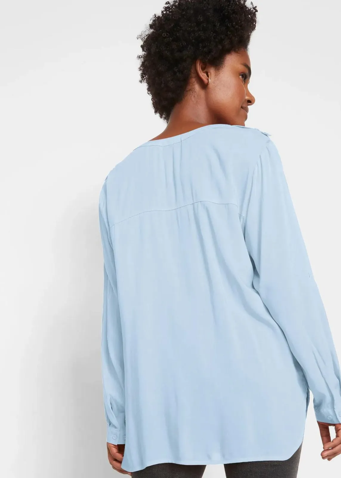bonprix Blusen & Tuniken|Nachhaltigere Materialien^Tunikabluse aus softer Viskose hellblau