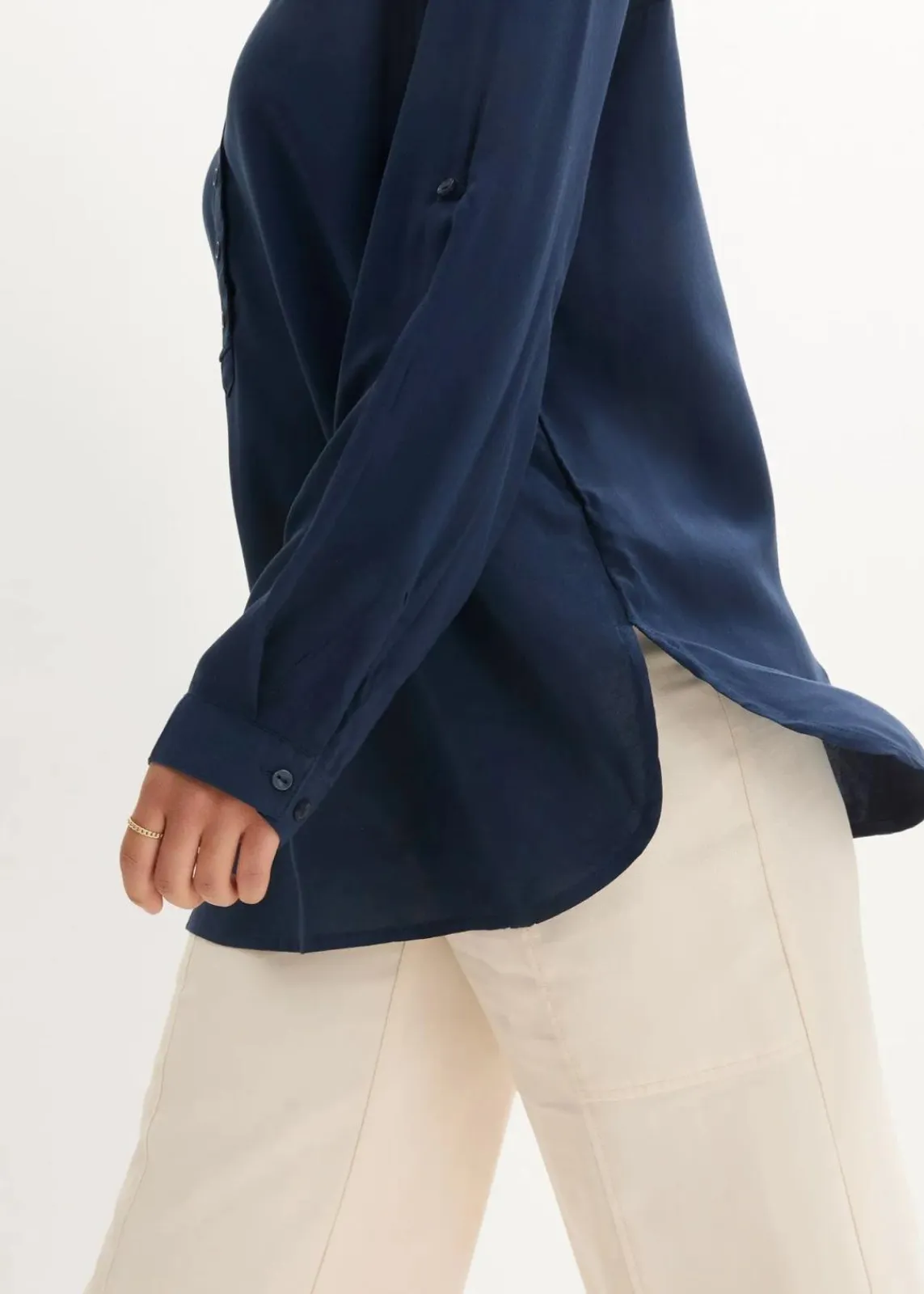 bonprix Blusen & Tuniken|Nachhaltigere Materialien^Tunikabluse aus softer Viskose dunkelblau