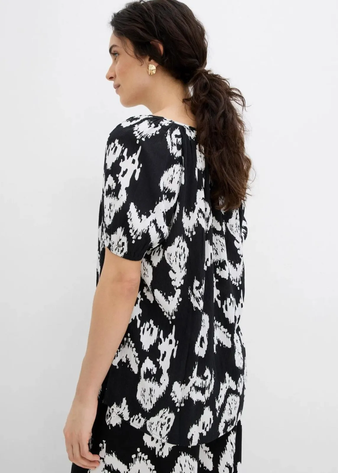 bonprix Blusen & Tuniken|Zweiteiler & Sets^Tunikabluse aus softer Viskose schwarz/wollweiß bedruckt