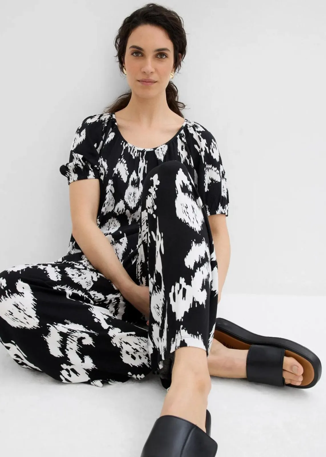 bonprix Blusen & Tuniken|Zweiteiler & Sets^Tunikabluse aus softer Viskose schwarz/wollweiß bedruckt
