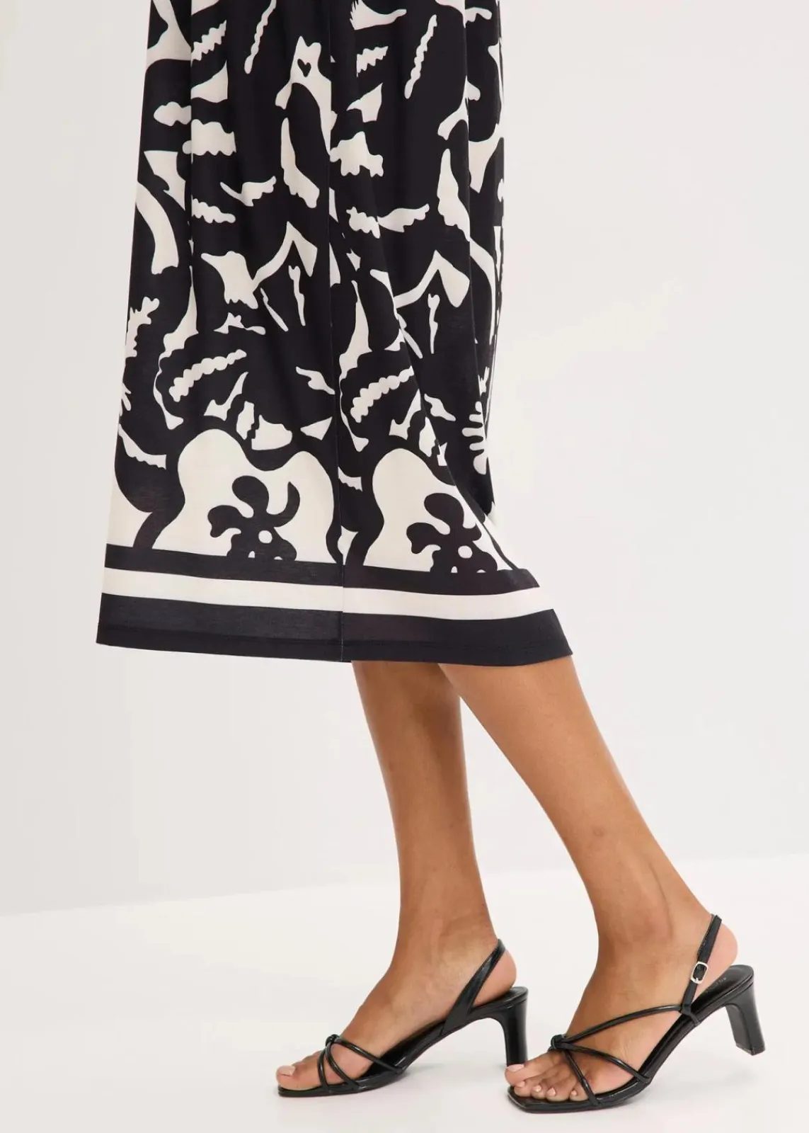 bonprix Bekleidung·Pullover & Strickjacken|Kleider^Tunika-Kleid schwarz/weiß bedruckt