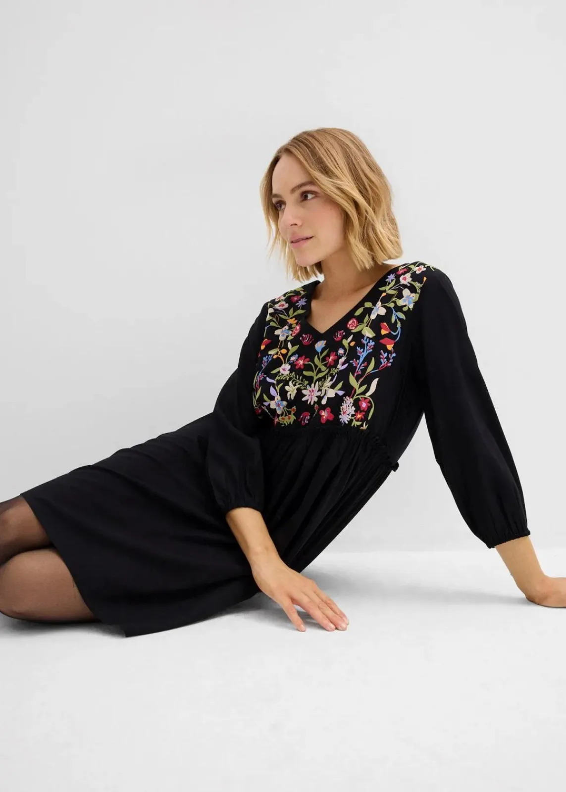 bonprix Kleider|Bekleidung·Pullover & Strickjacken^Tunika-Kleid aus fließender Viskose schwarz bedruckt