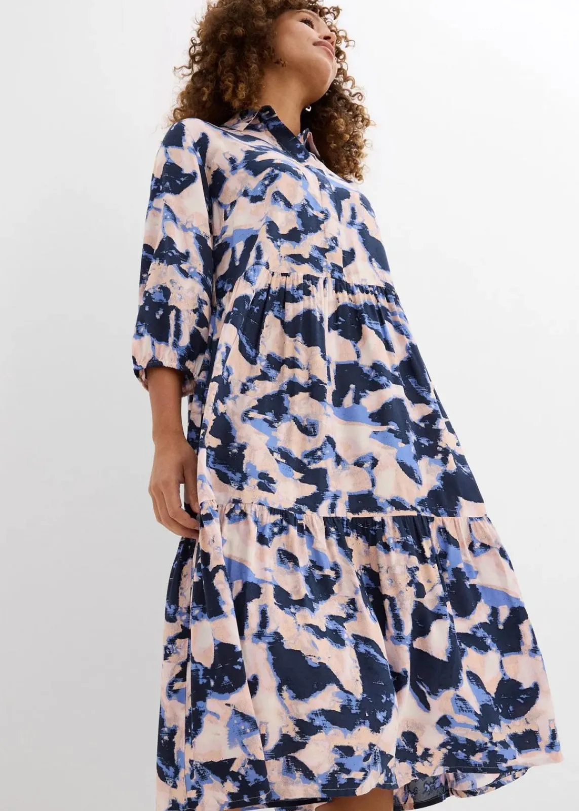bonprix Bekleidung·Pullover & Strickjacken|Zweiteiler & Sets^Tunika-Kleid aus fließender Viskose wolkenblau/pfirsichrosa/dunkelblau/cremerosa/puderflieder bedruckt