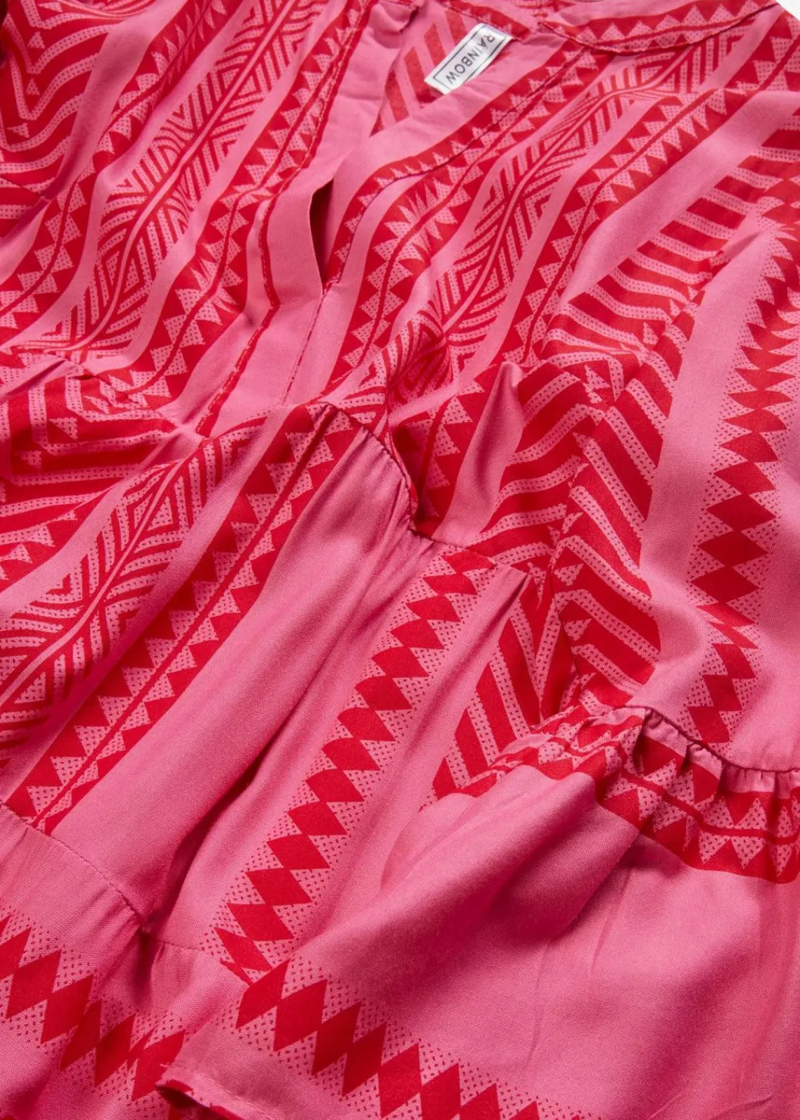 bonprix Bekleidung·Pullover & Strickjacken|Kleider^Tunika-Kleid aus fließender Viskose rot/pink gemustert