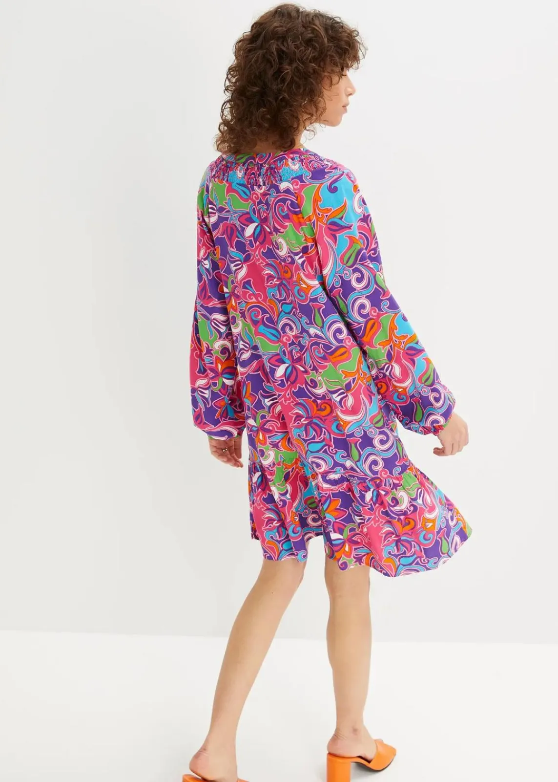 bonprix Nachhaltigere Materialien|Kleider^Tunika-Kleid aus fließender Viskose dunkelpink bedruckt