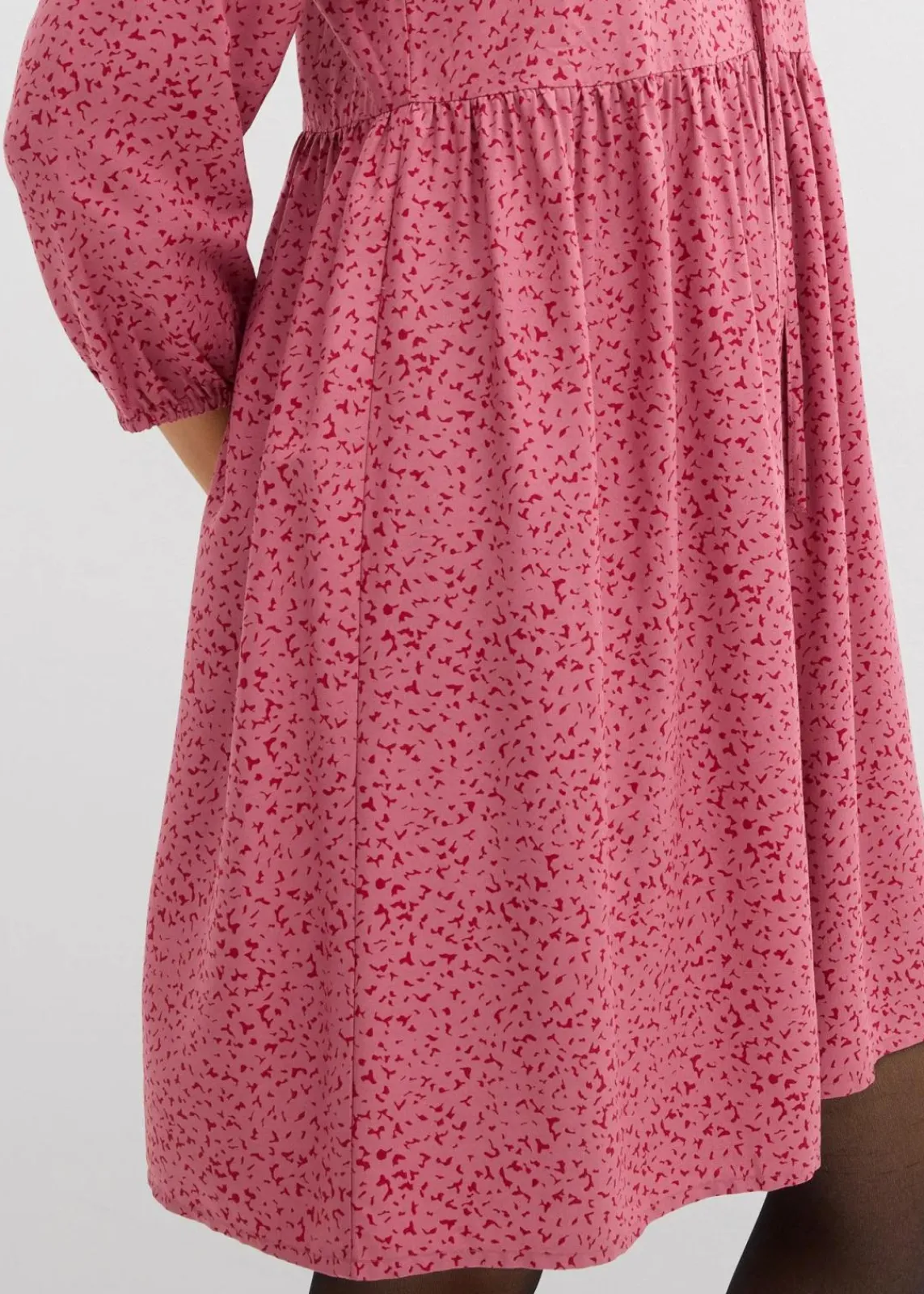 bonprix Bekleidung·Pullover & Strickjacken|Kleider^Tunika-Kleid aus fließender Vikose beerensorbet/abendrot bedruckt