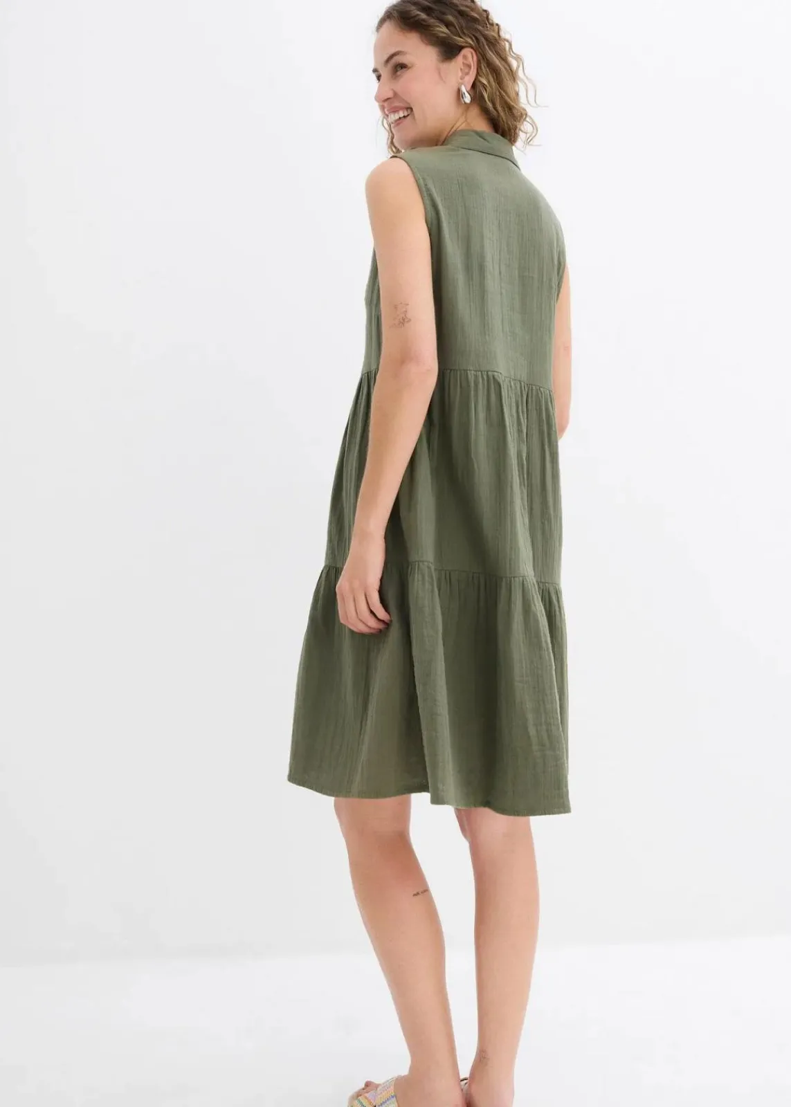 bonprix Bekleidung·Pullover & Strickjacken|Kleider^Tunika-Kleid aus luftigem Musselin dunkeloliv