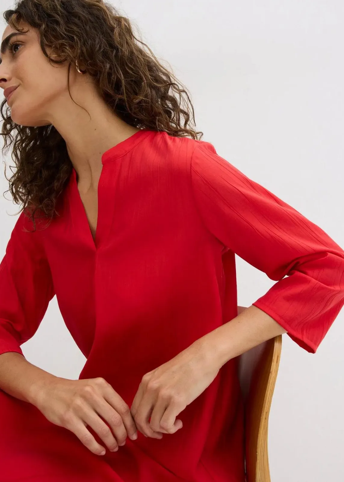 bonprix Bekleidung·Pullover & Strickjacken^Tunika-Kleid aus Viskose-Mix mit Struktur Effekt erdbeere