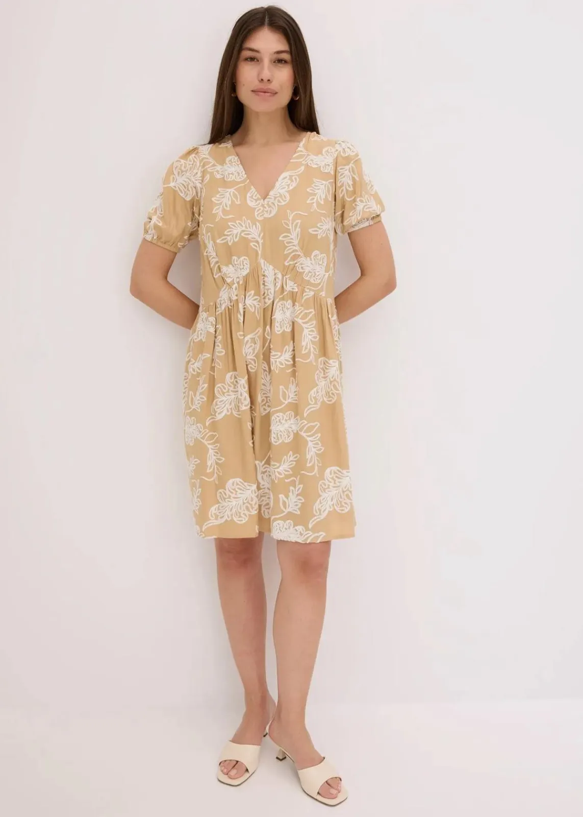 bonprix Bekleidung·Pullover & Strickjacken|Kleider^Tunika-Kleid mit Stickerei aus fließender Viskose beige