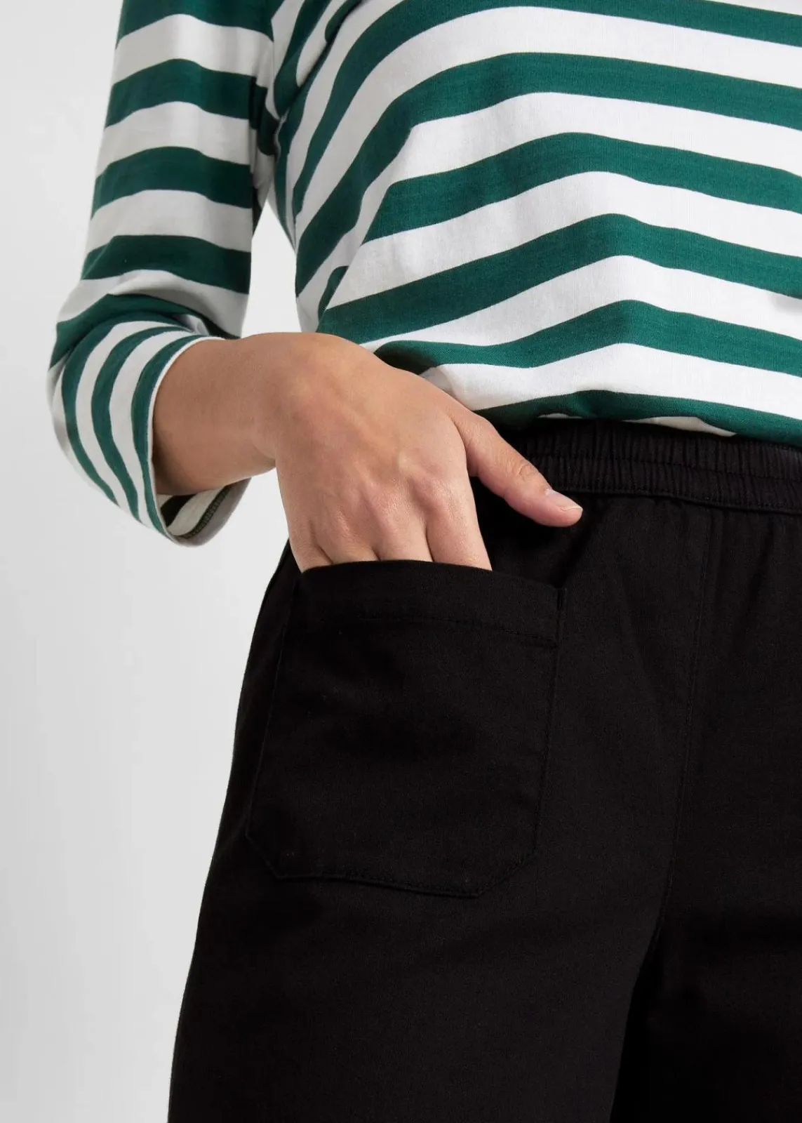 bonprix Bekleidung·Kleider|Hosen^Twillhose mit ausgestelltem Bein und High-Waist-Bequembund schwarz