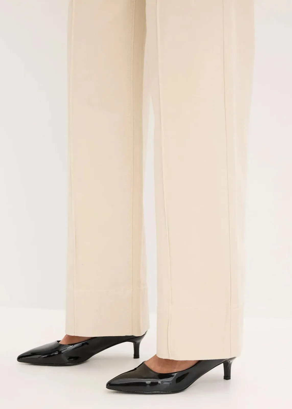 bonprix Bekleidung·Kleider|Hosen^Twillhose mit Biese und Leistentasche kieselbeige
