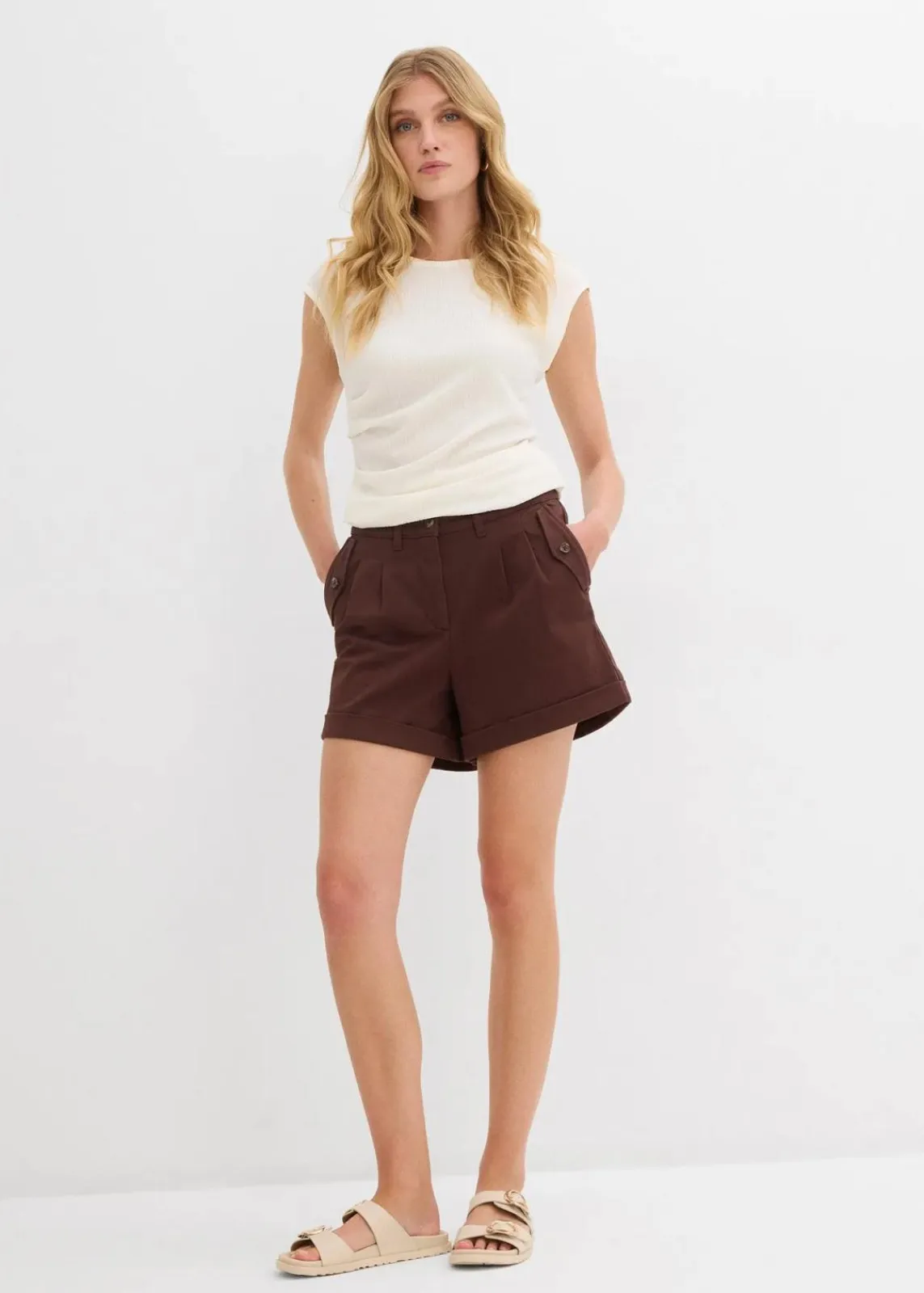 bonprix Bekleidung·Outdoorbekleidung|Bekleidung·Kleider^Twill-Shorts mit hohem Bund terrabraun