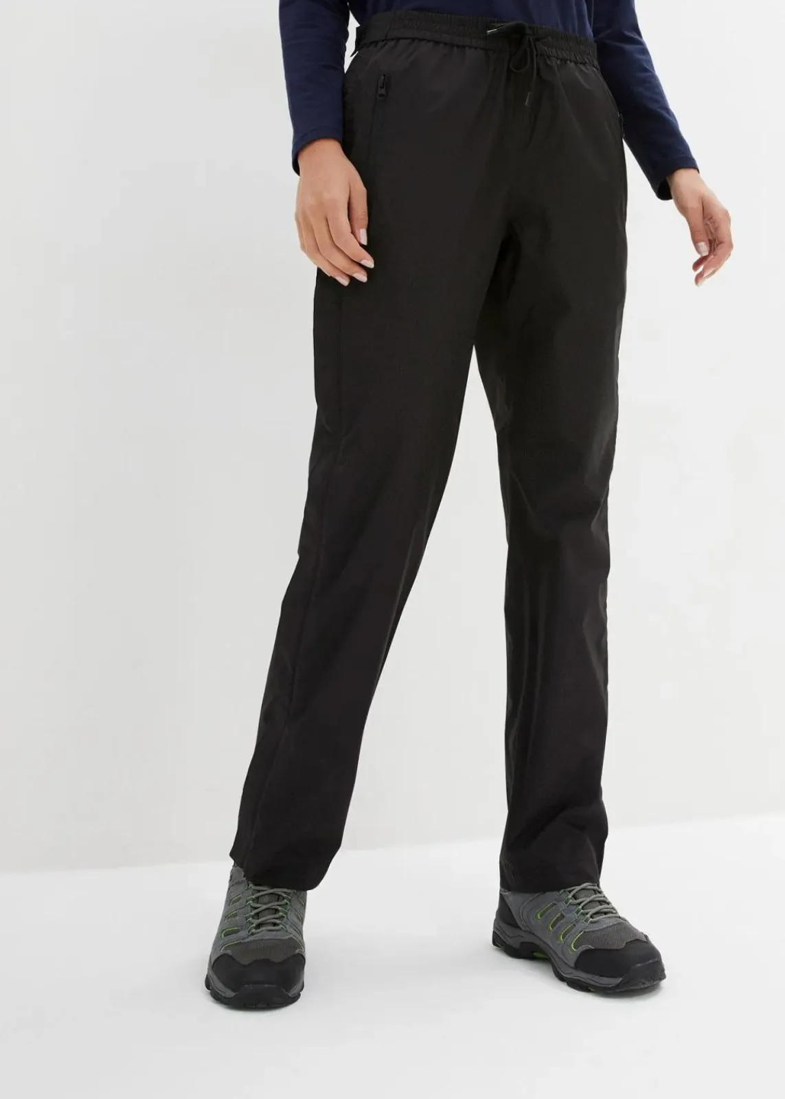 bonprix Bekleidung·Jumpsuits|Bekleidung·Sweat^Ultraleichte Schlupf-Regenhose mit seitlichem Reißverschluss, wasserdicht schwarz