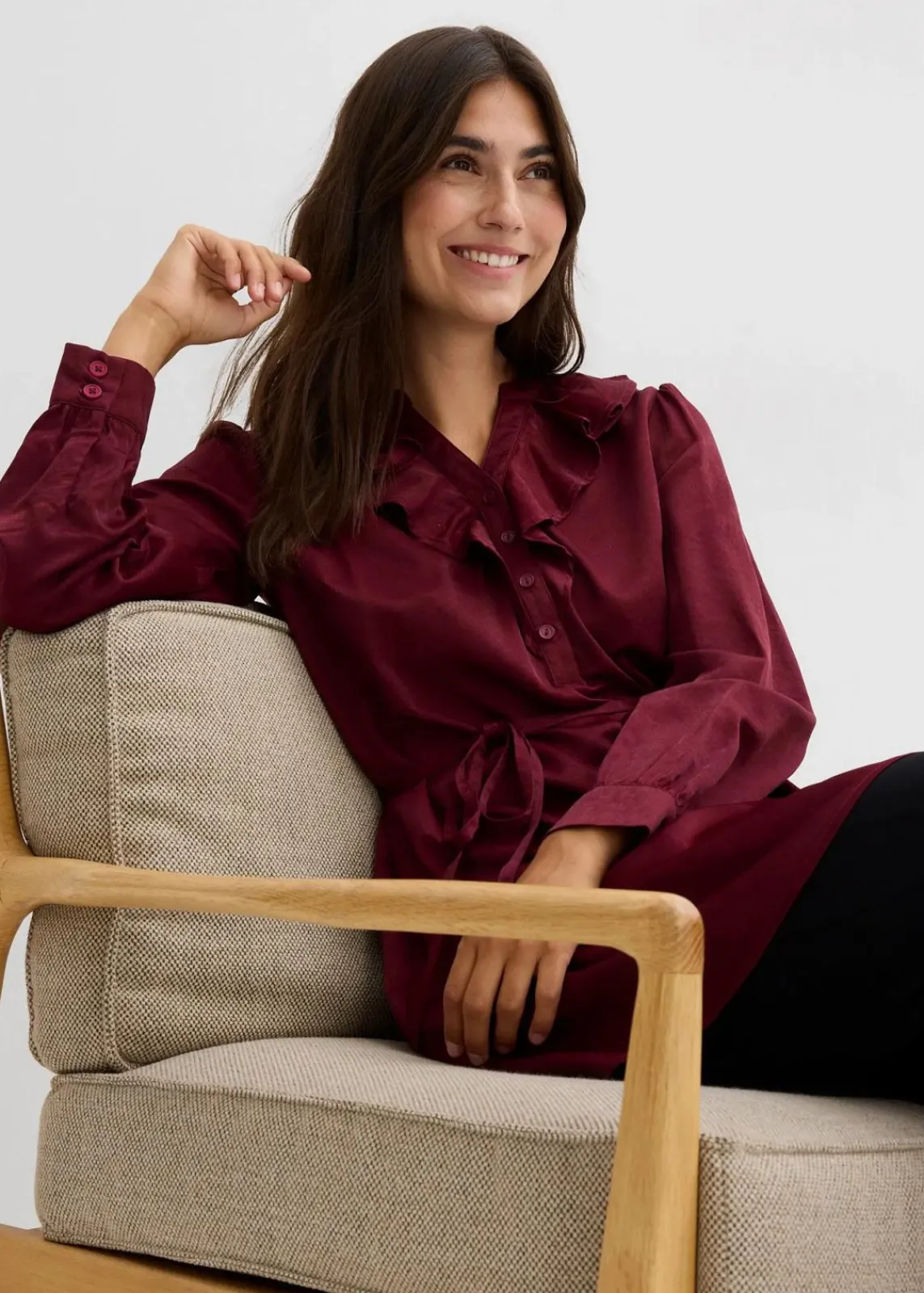 bonprix Bekleidung·Blazer|Umstandsmode^Umstands-Bluse aus weichem Satin dunkelbeere